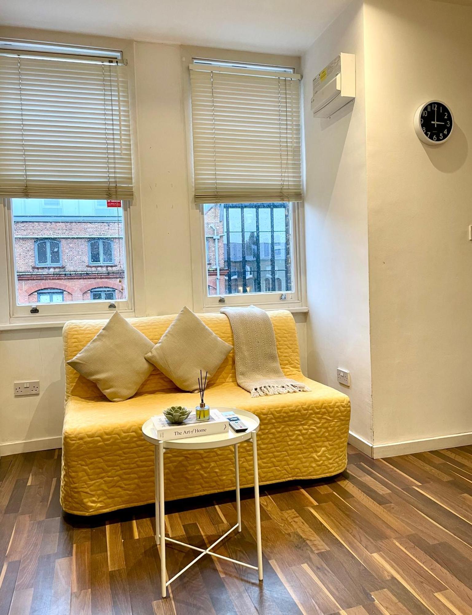 A Fantastic One Double Bedroom Flat * Londres