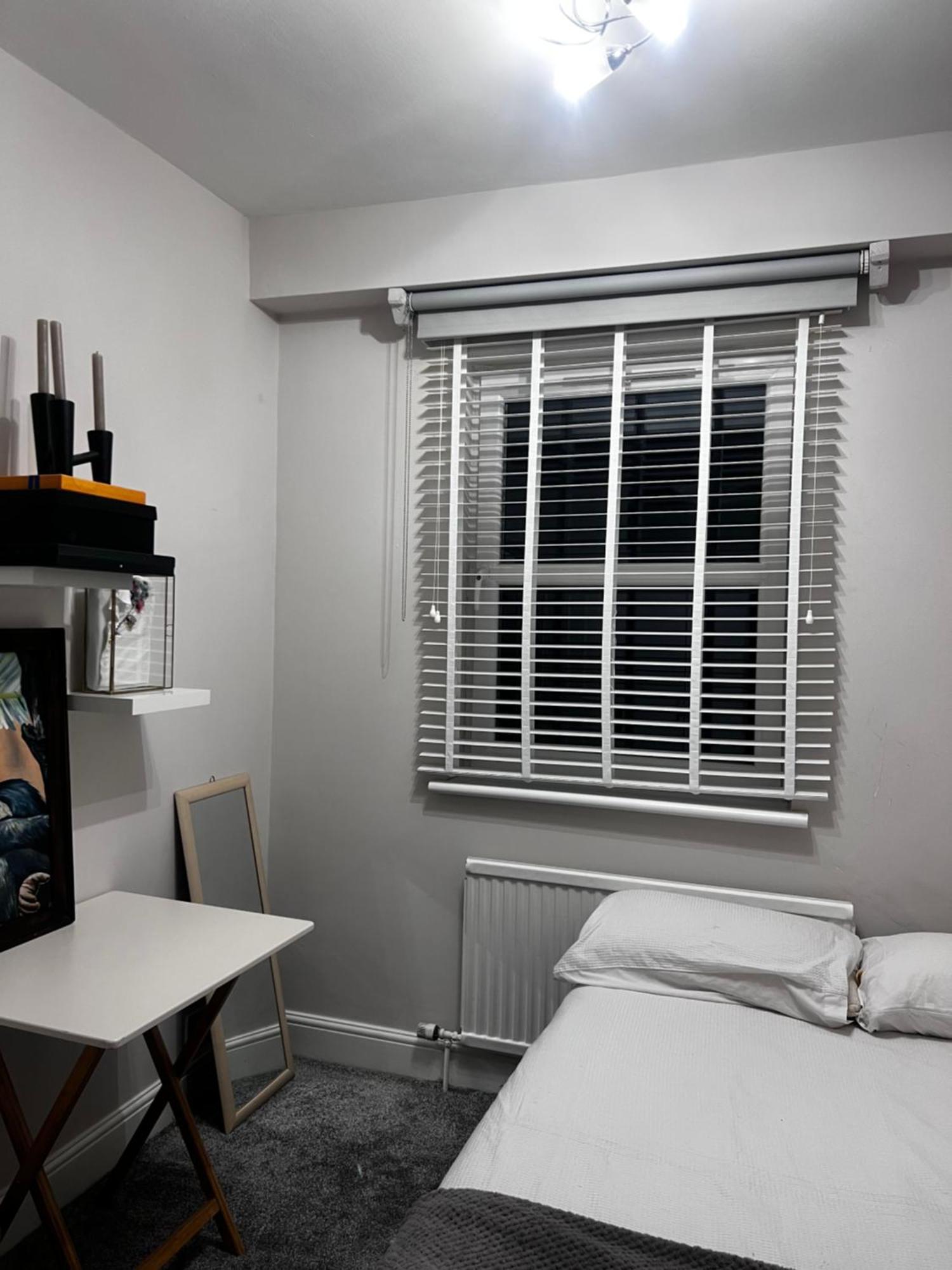 Bright And Modern Flat Near Portobello Road And The Canal Appartement Londen