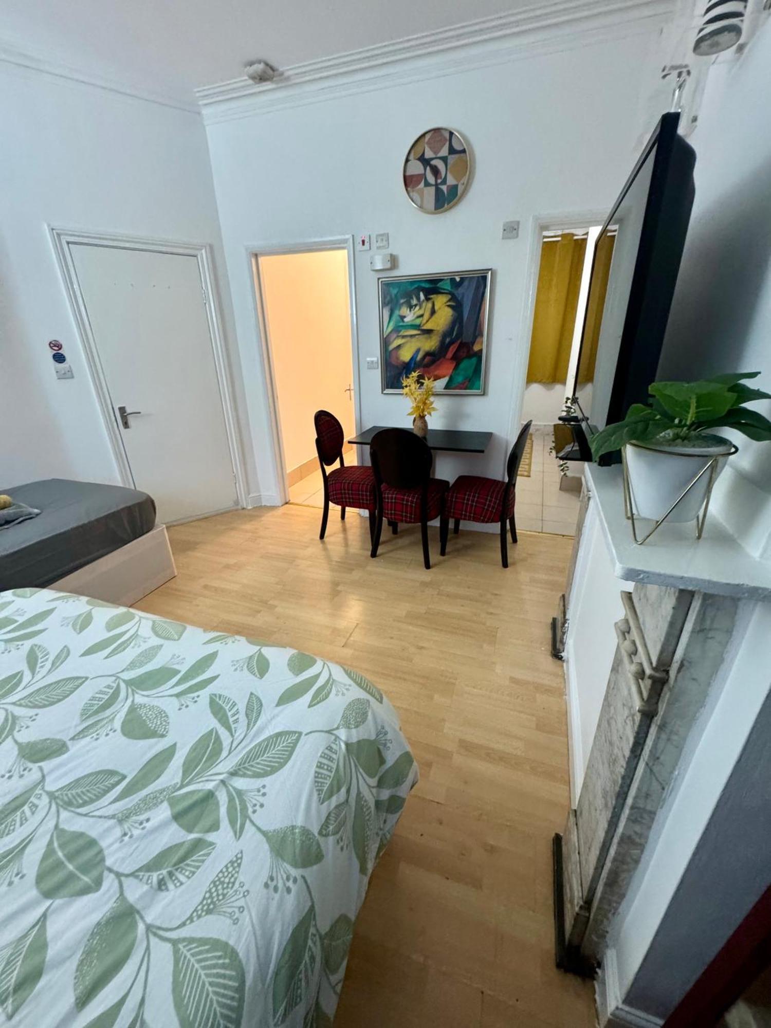 Colourful Flat * London