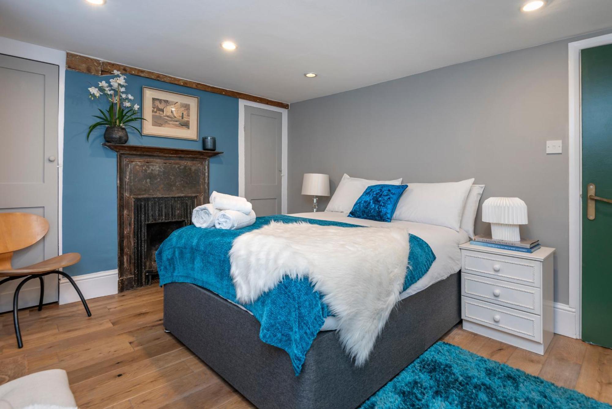 Chic 1-bed Garden Flat, London, Convenient For Tower Bridge, Great Public Transport