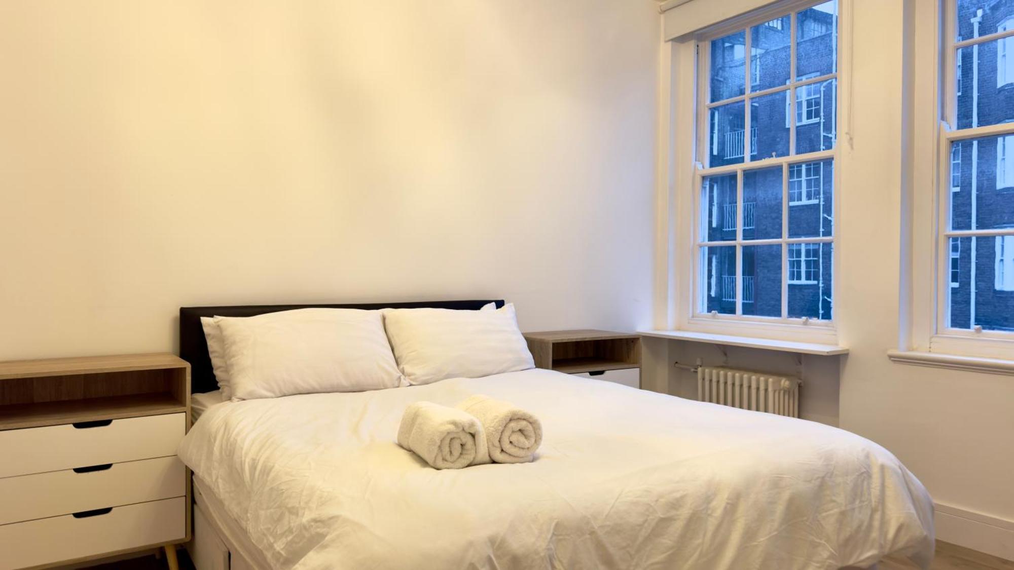 Superb 4 Bedroom Hyde Park Appartement *