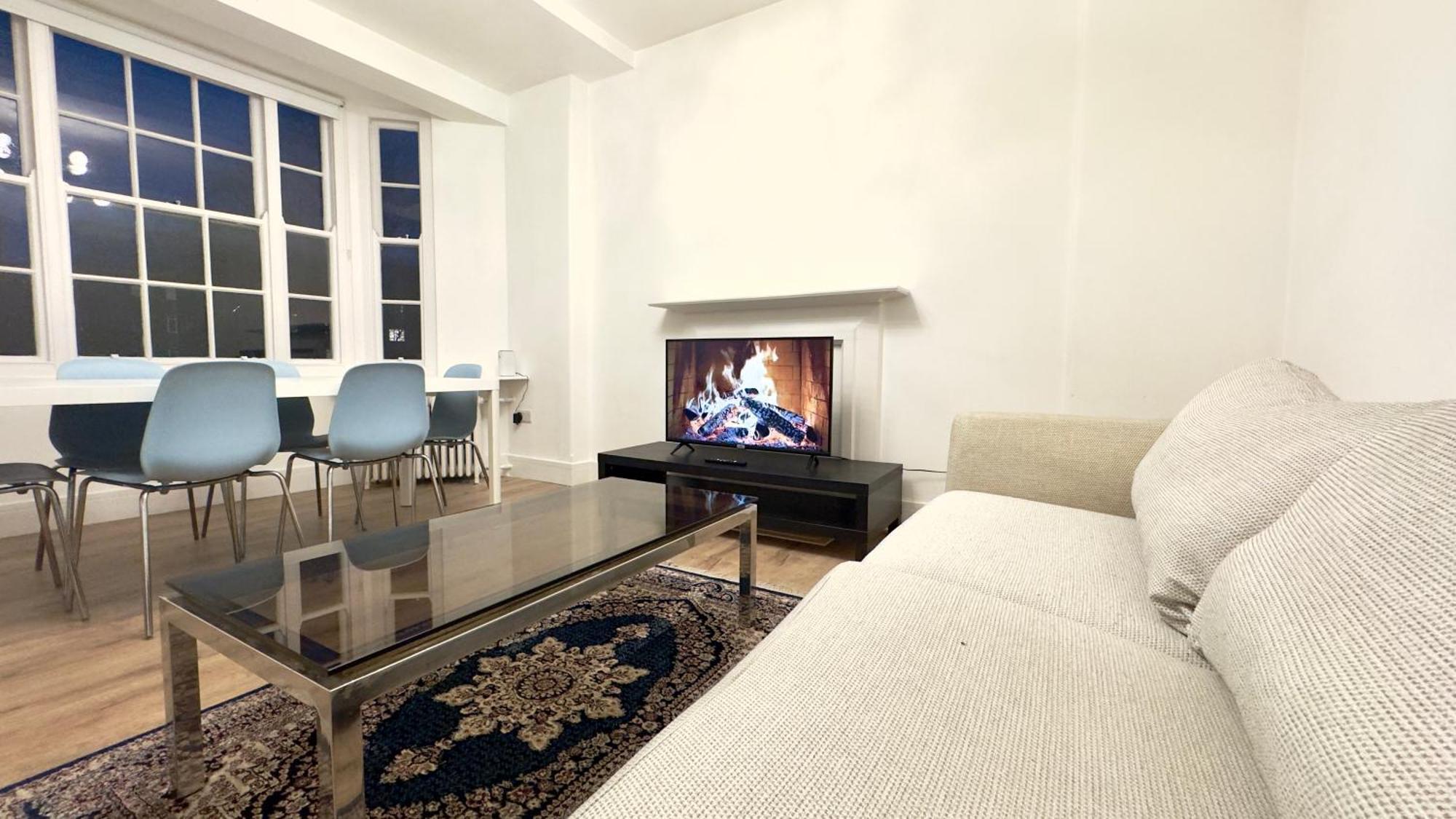 Superb 4 Bedroom Hyde Park Londres