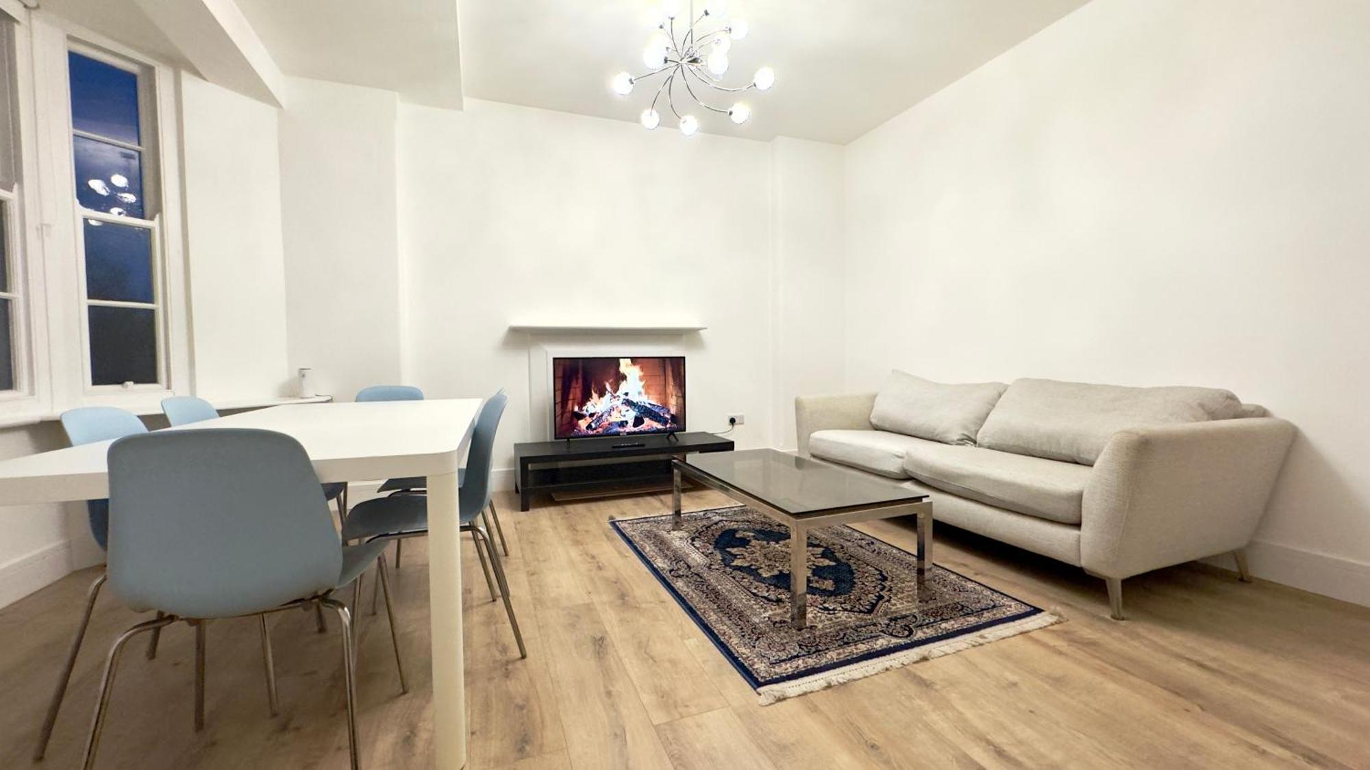 Superb 4 Bedroom Hyde Park * Londres