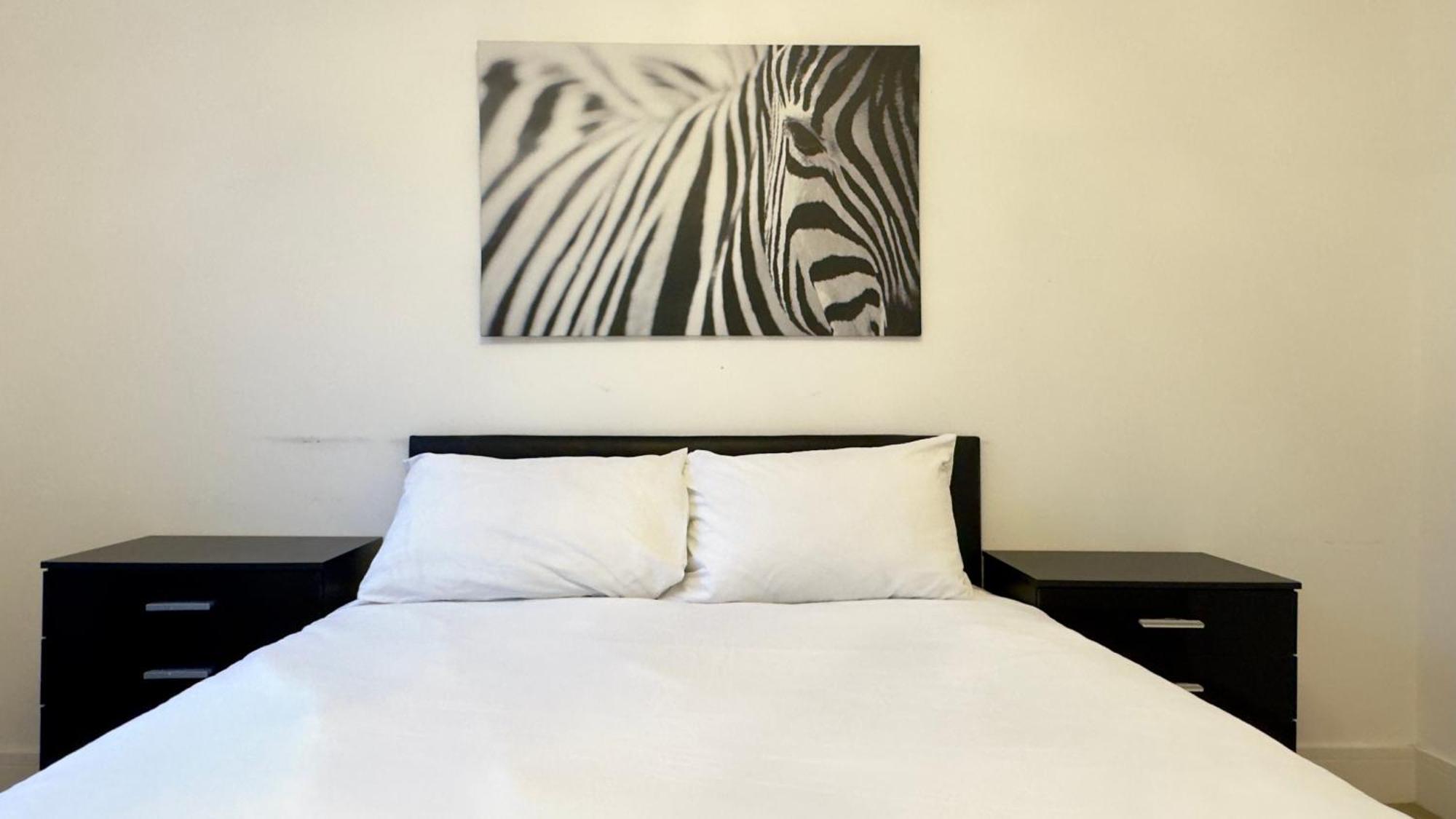 Superb 4 Bedroom Hyde Park Appartement *
