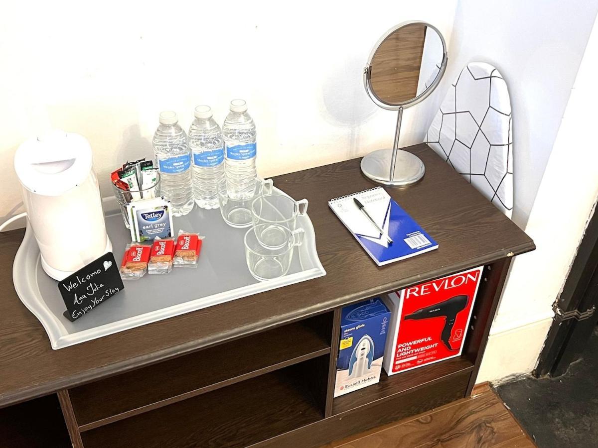 Sleeps 7 The Red Door House Appartement Londres