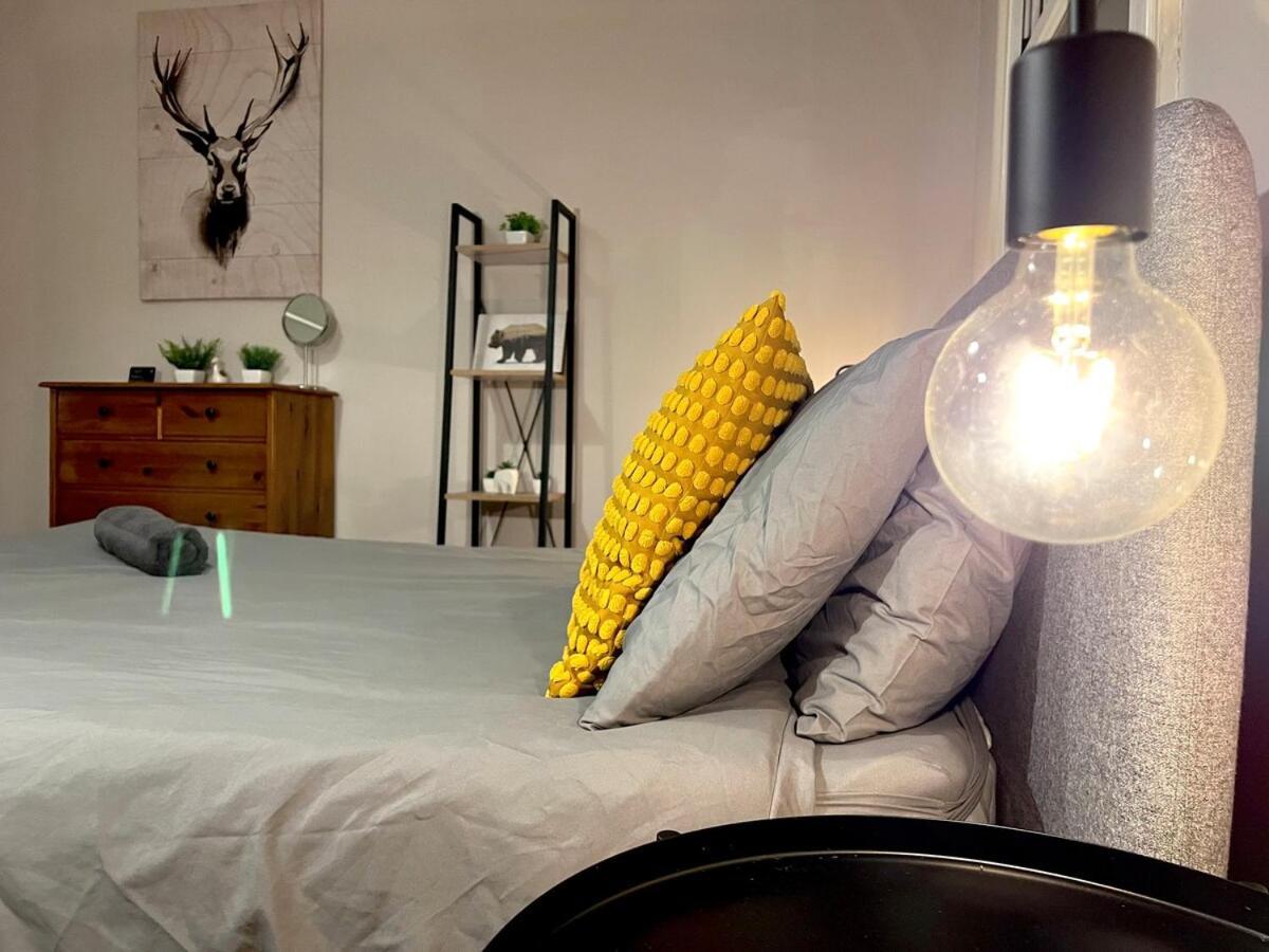 Sleeps 7 The Red Door House Appartement Londres