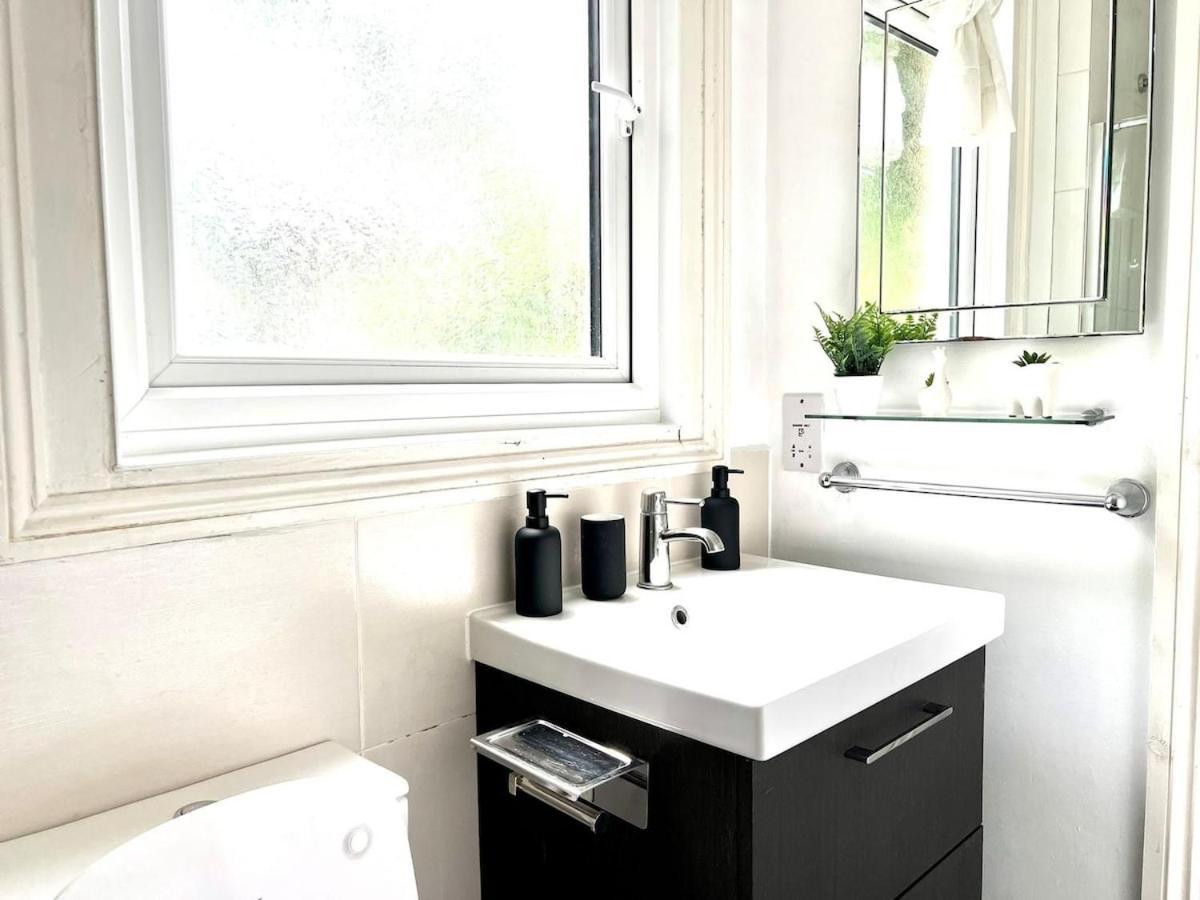 Sleeps 7 The Red Door House Appartement Londres