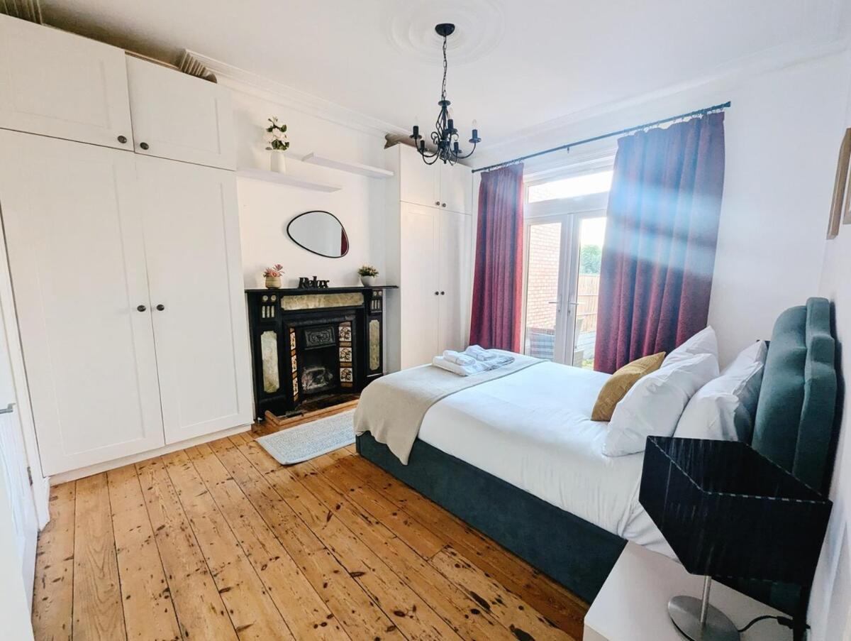 Appartement Colney Hatch Lane - Spacious 2-bed 2-bath With Private Garden *