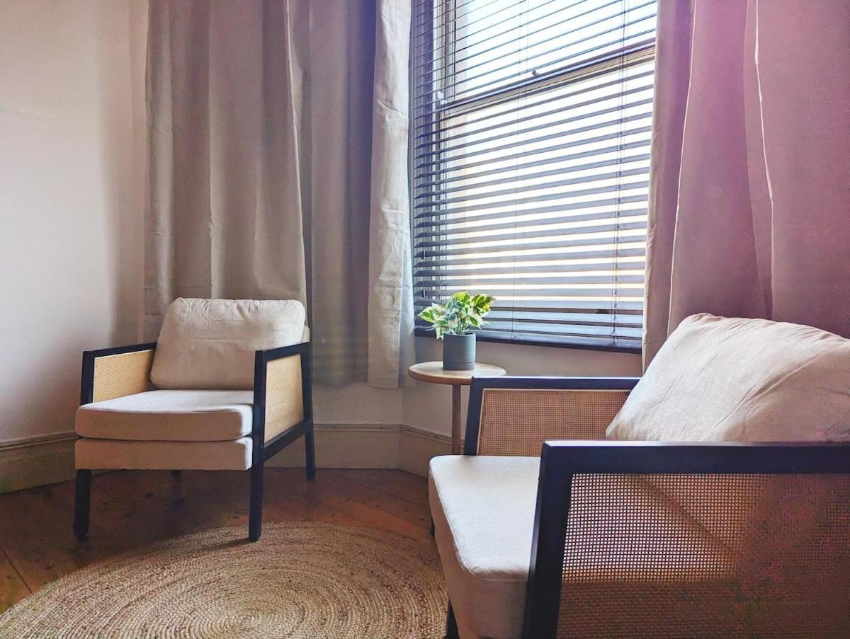 Appartement Colney Hatch Lane - Spacious 2-bed 2-bath With Private Garden