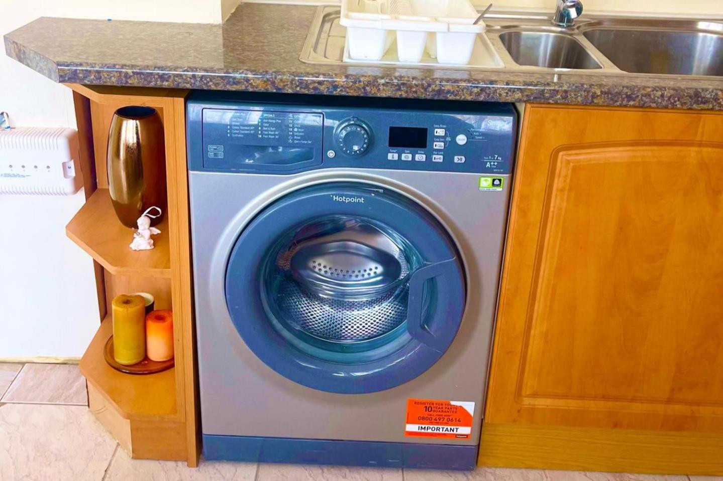 1bf-sleeps4-freeparking-pets-wifi- Appartement