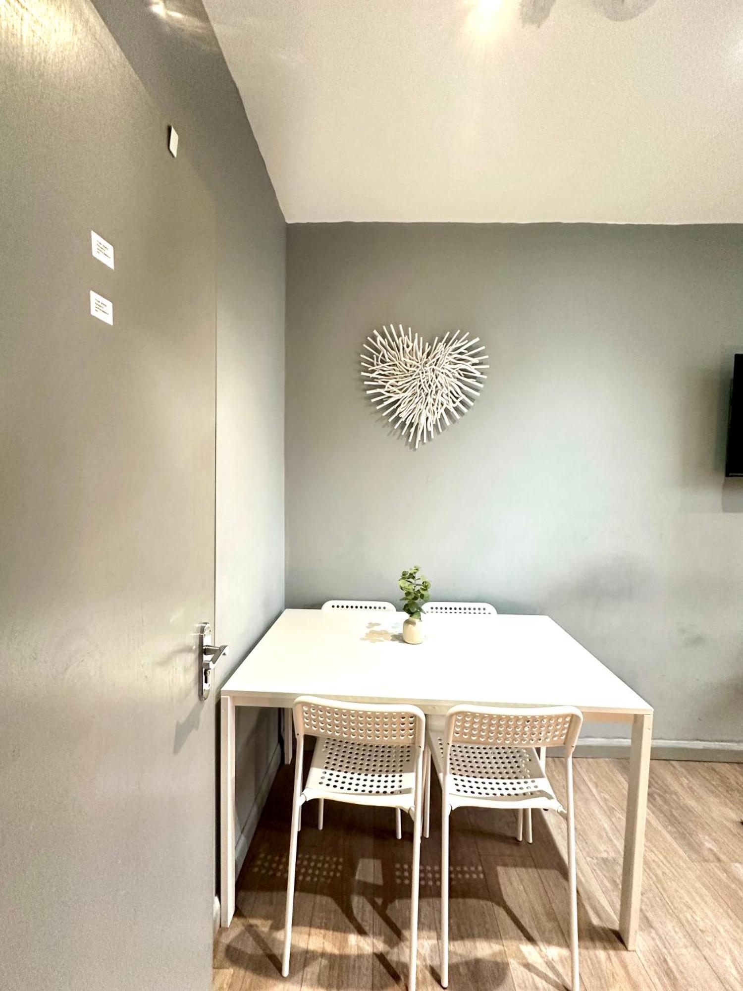 Spacious 3 Bedroom Flat In Kings Cross, St 159 Appartement