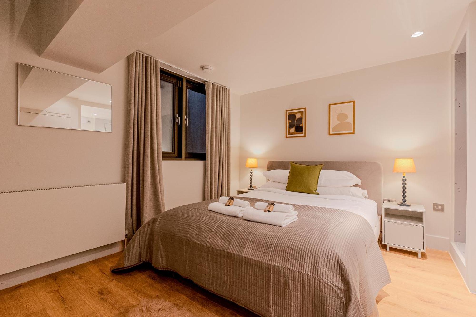 Central Serviced 3 Minutes From Blackfriars Station Londres