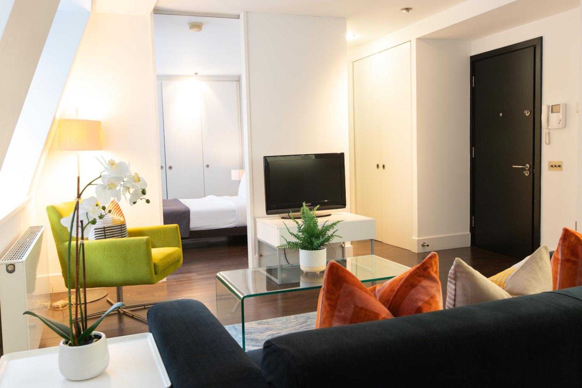 Stunning Serviced Apartments, Steps From Monument Station Londres