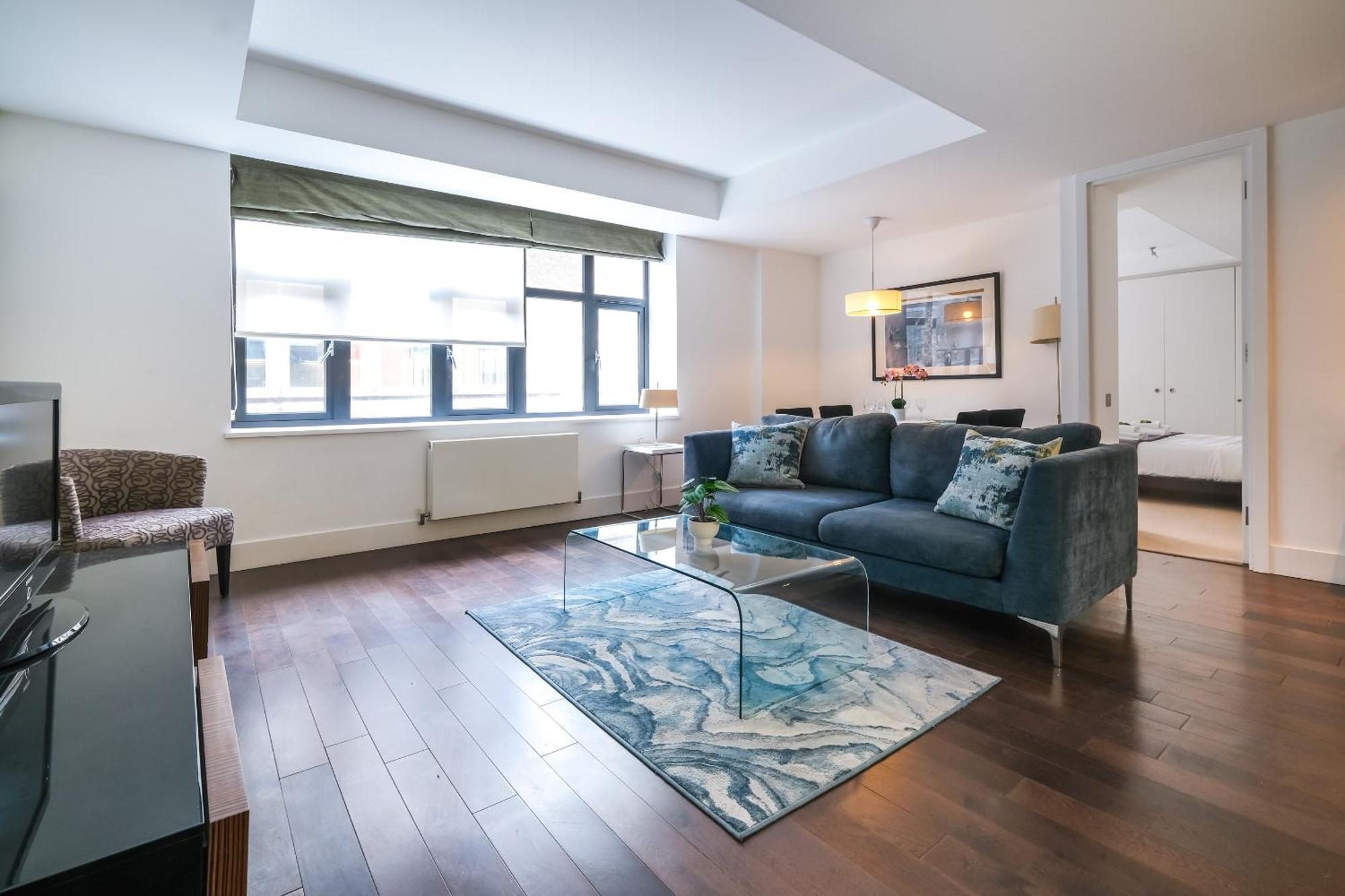 Stunning Serviced Apartments, Steps From Monument Station *