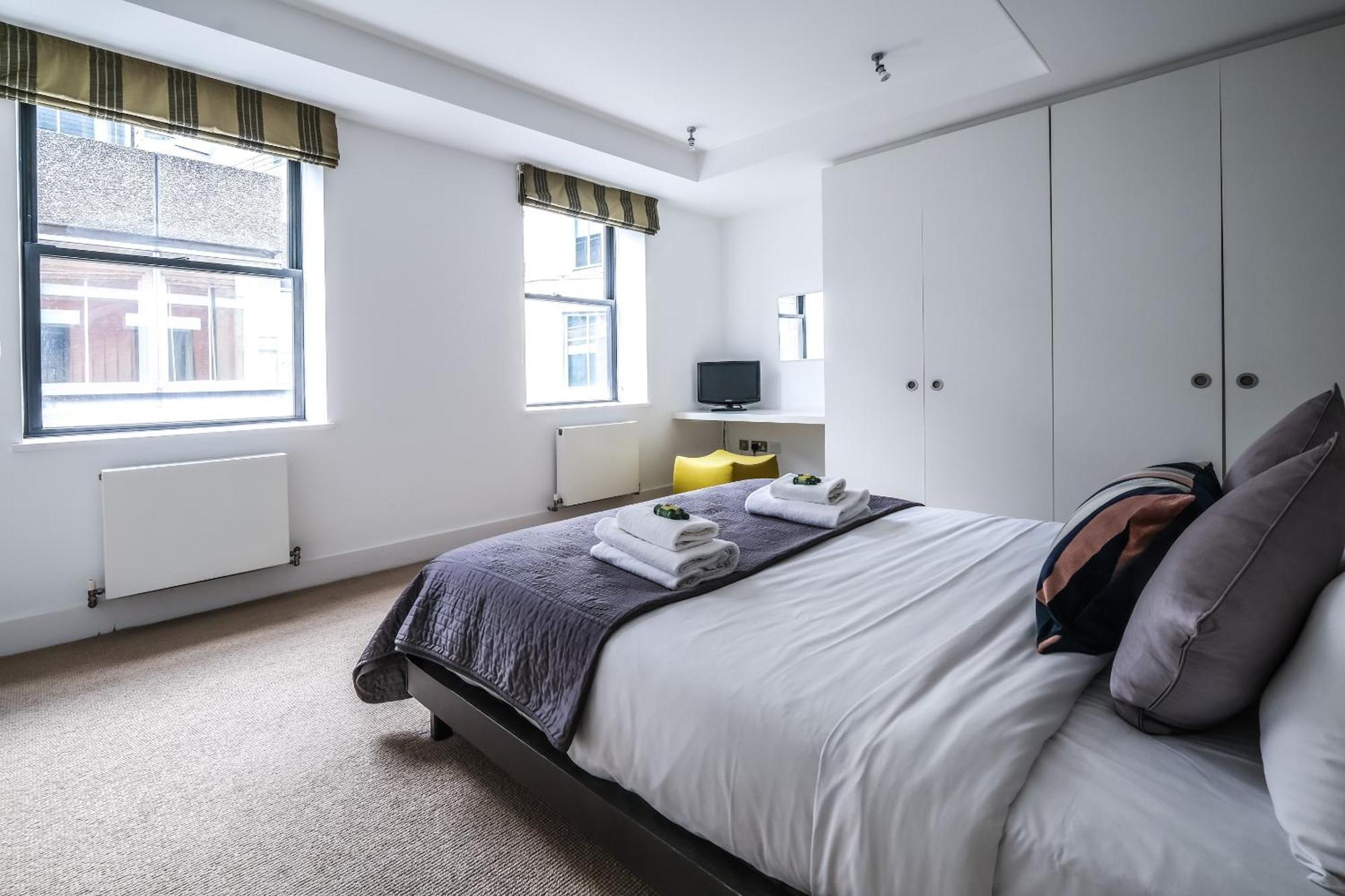 Stunning Serviced Apartments, Steps From Monument Station Londres