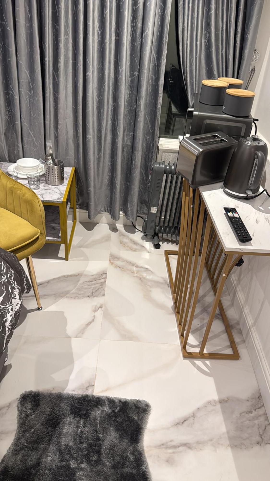 Quarto em Acomodações Particulares Luxury In Victoria, 7 Minutes Walk To Victoria Station, 4