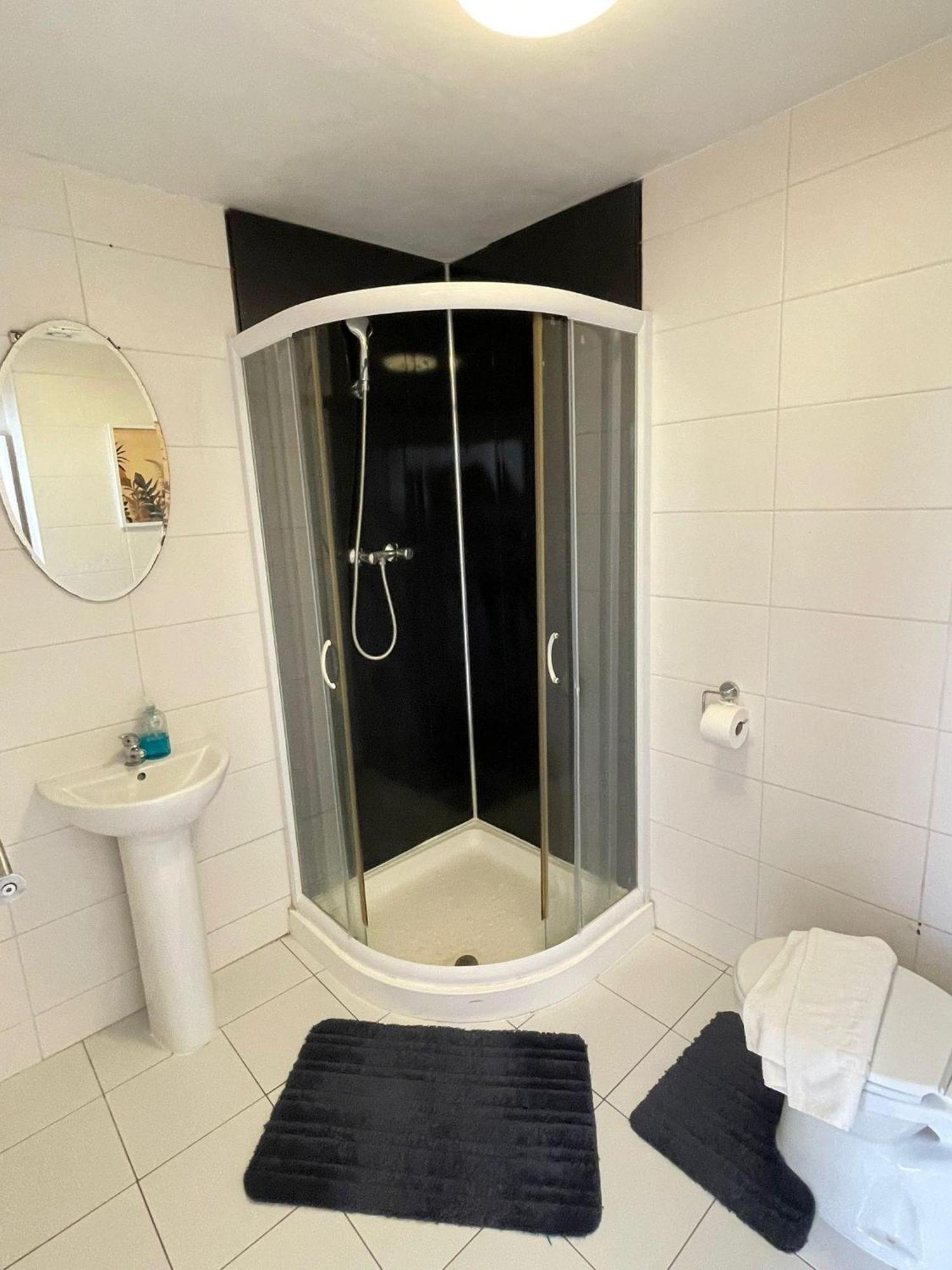 Captivating 1-bed In *
