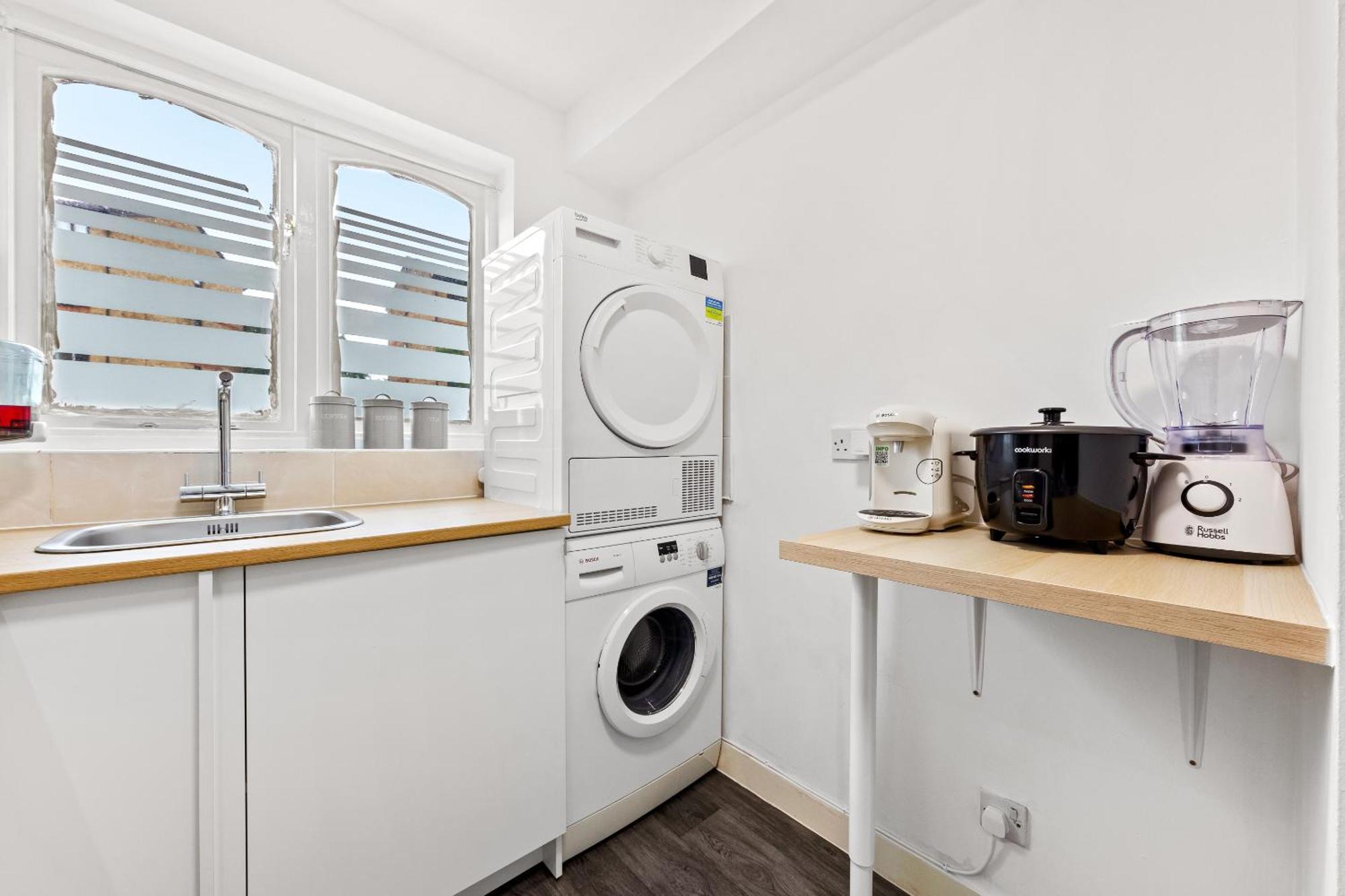 Appartement Centre Fbs Spacious Flat Londen