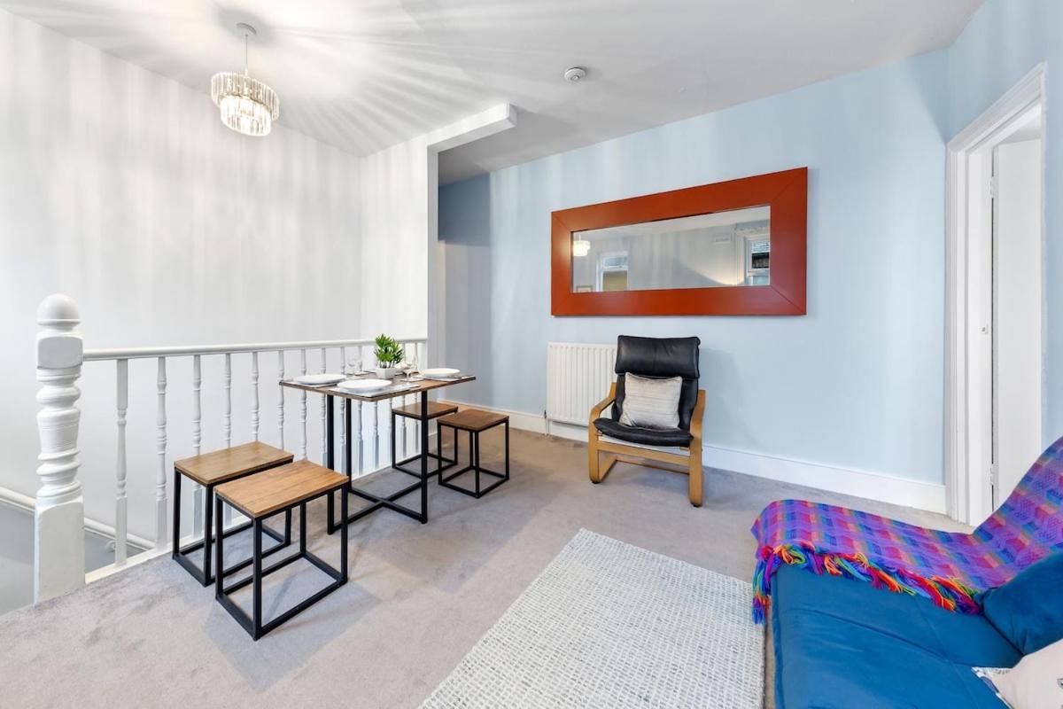 Lovely Split Level 2 Bedroom Flat In Nw Appartement