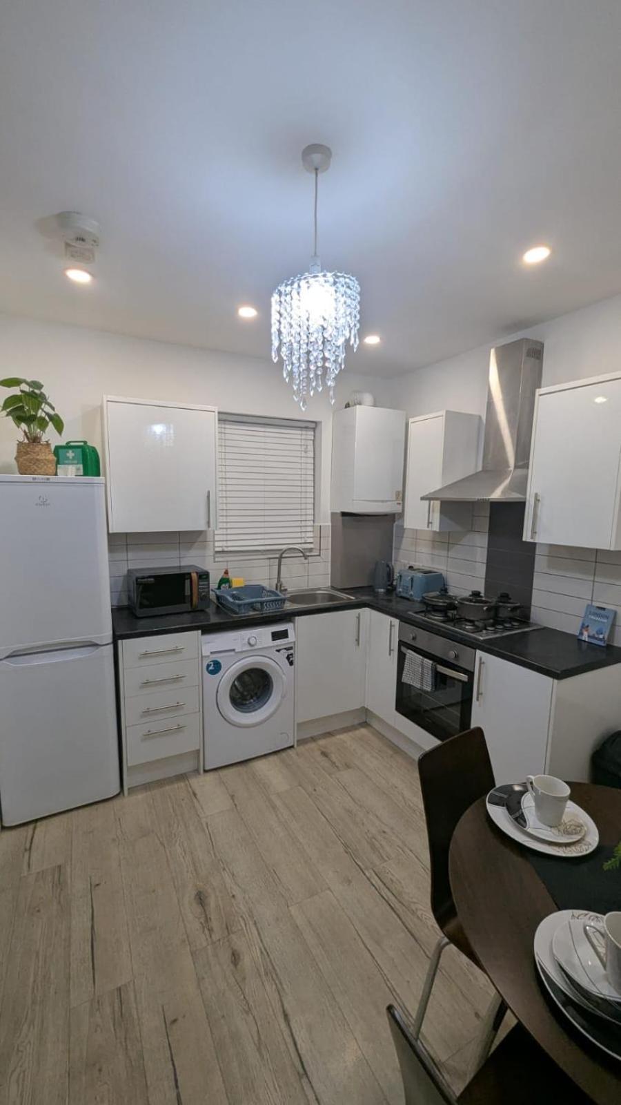 Delightful 2 Bed Ground Floor East By Rebby Sleeps 4 Near Canning Town Station Appartement Londres