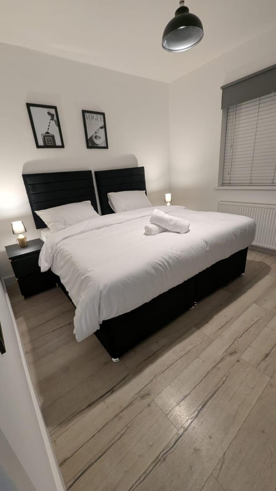 Delightful 2 Bed Ground Floor East By Rebby Sleeps 4 Near Canning Town Station Appartement Londres