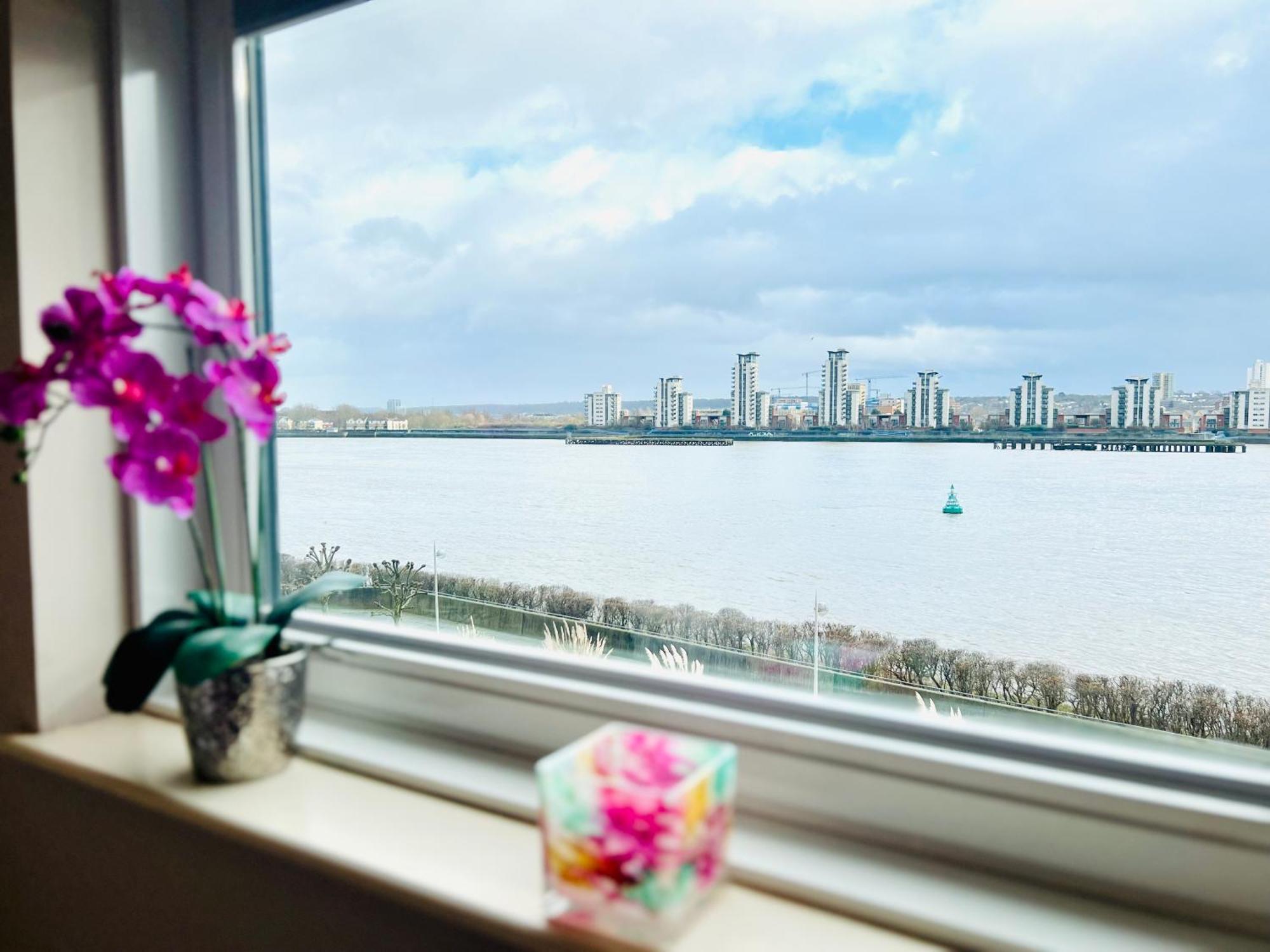 Appartement Stunning 2 Bed River View Gogh Experience