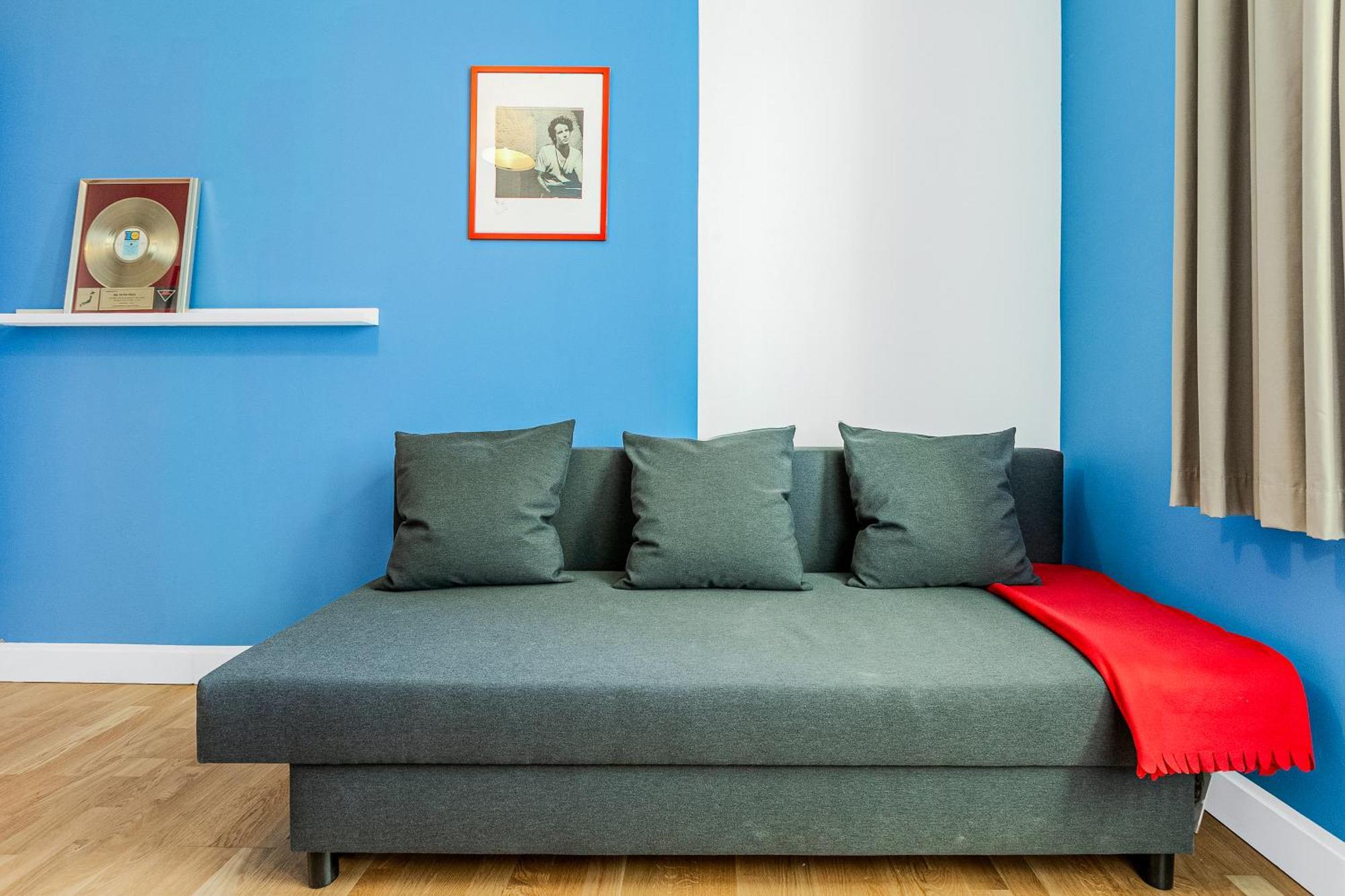 New Listing! 2br With Balcony In Stratford, 3min Dlr Londres
