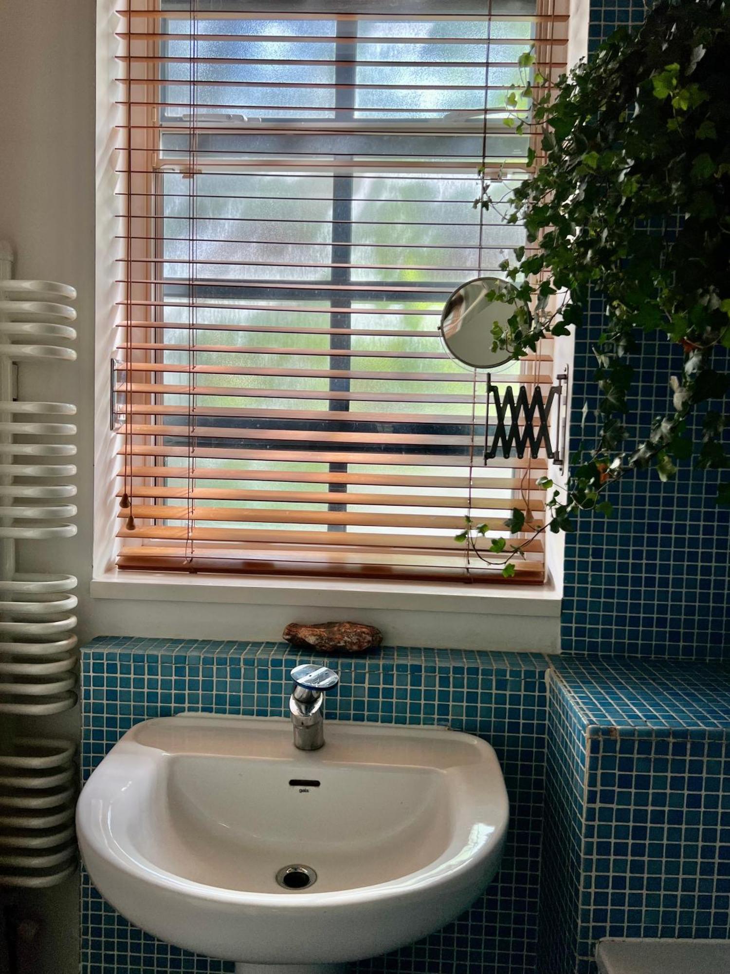 Casa de hóspedes Huge For Recharge And Relaxation In Loft With Sauna In Londres