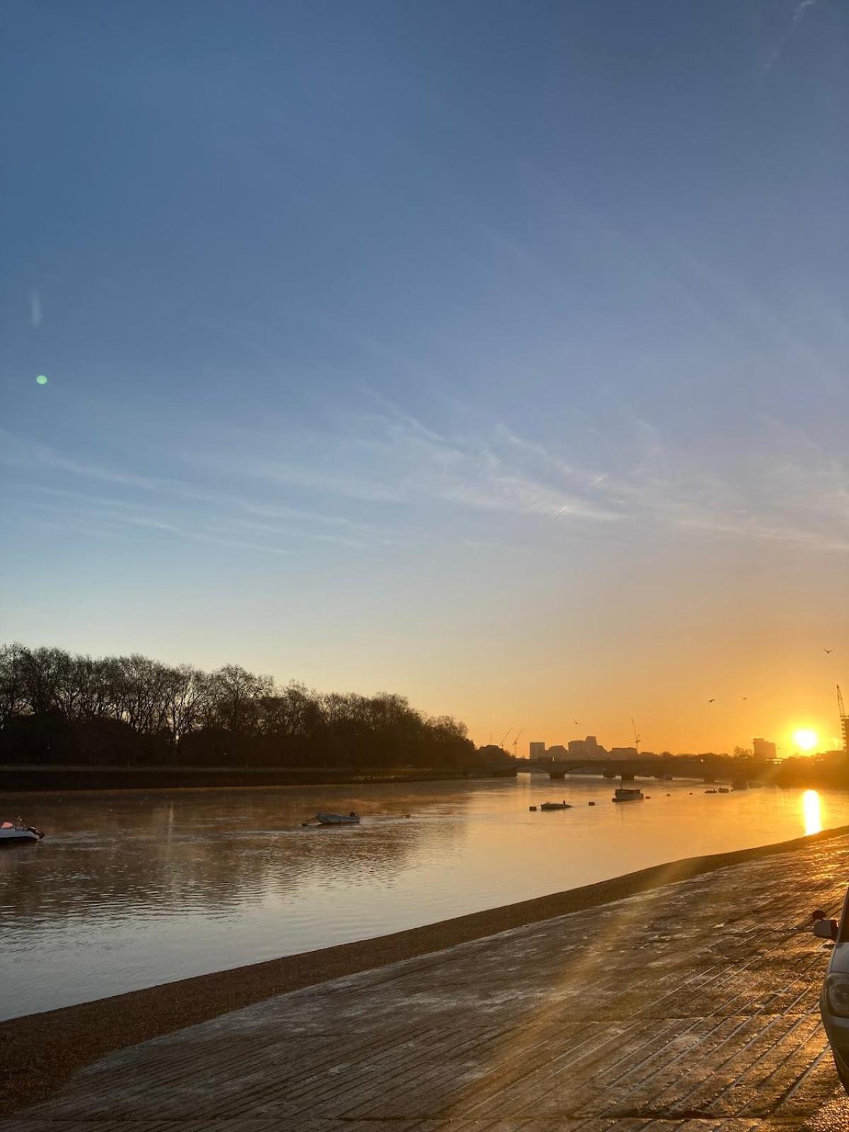 Pretty Putney Flat Close To The River Londres