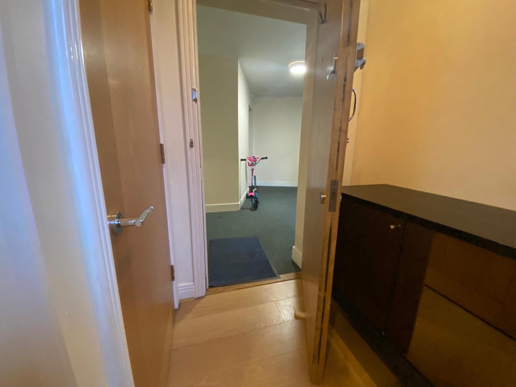 2 Bed Parking Balcony River View Appartement Londres
