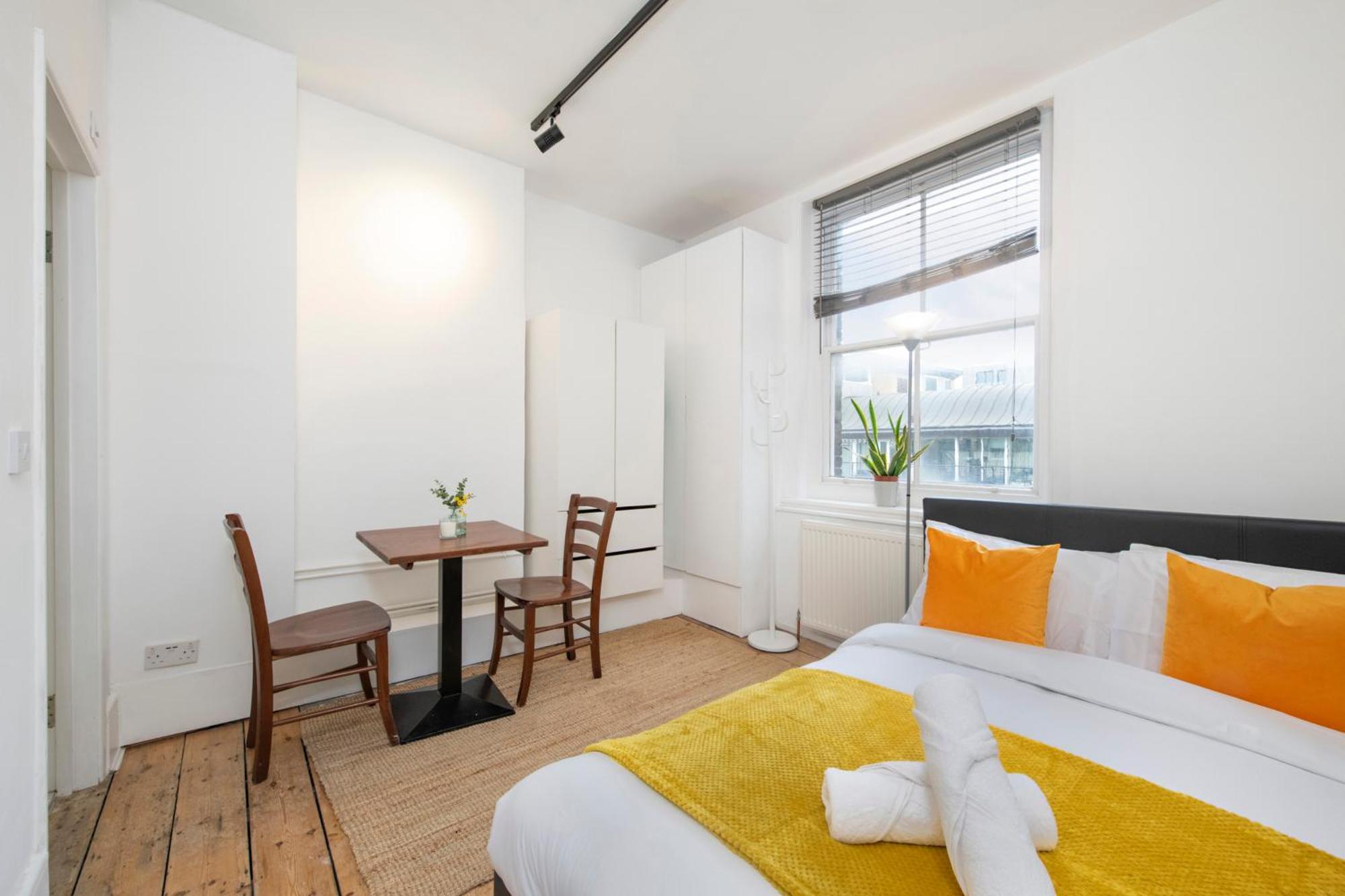 Modern Cosy Serviced 5 Min To Angel Station, 02 Academy Islington, Kings Cross Station, Free Wifi, Tea, Coffee Appartement *