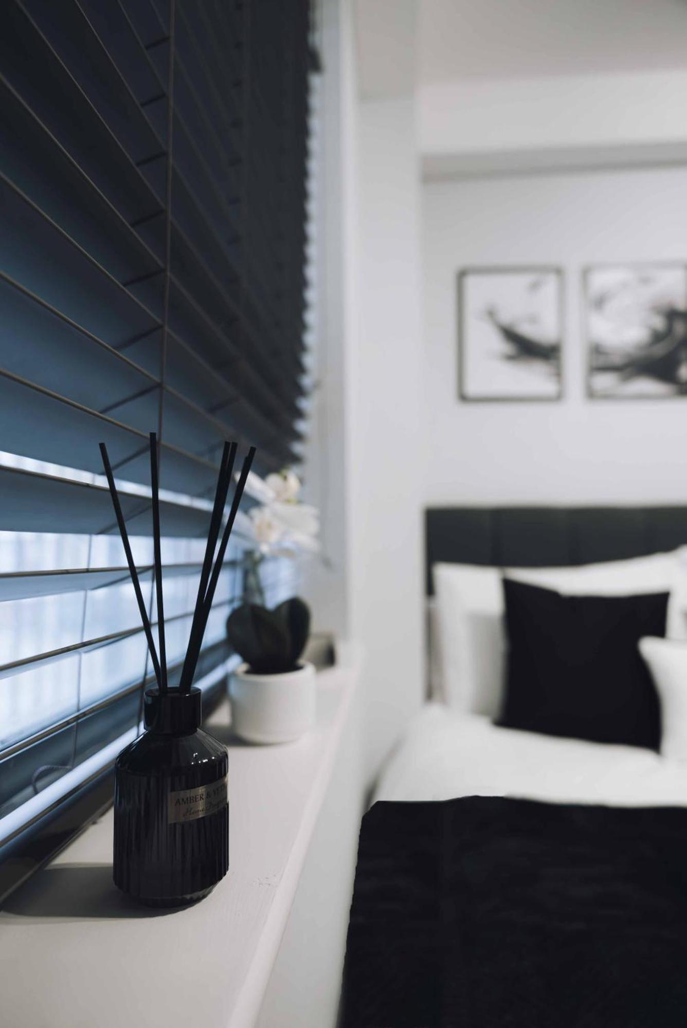 Executive 2 Bed Flat Near Stratford Station - Ideal For Corporate *