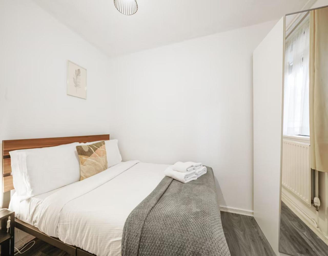 Stylish Two Bedroom London, West Kensington