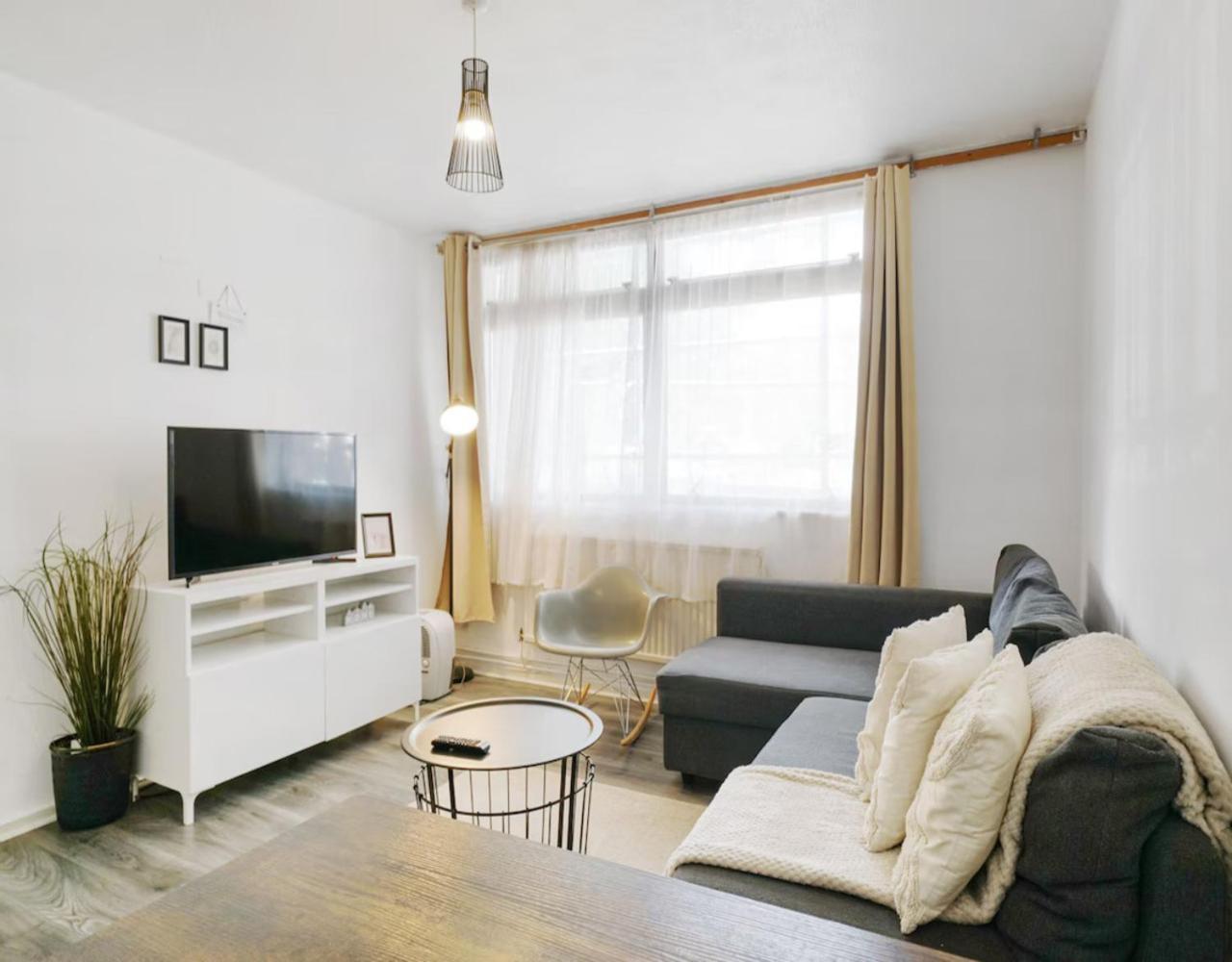 Stylish Two Bedroom London, West Kensington Appartement