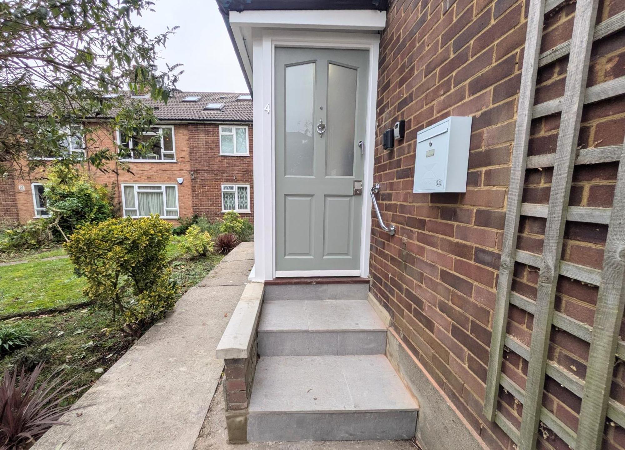 Stylish 2 Bedroom In North Finchley Apartment