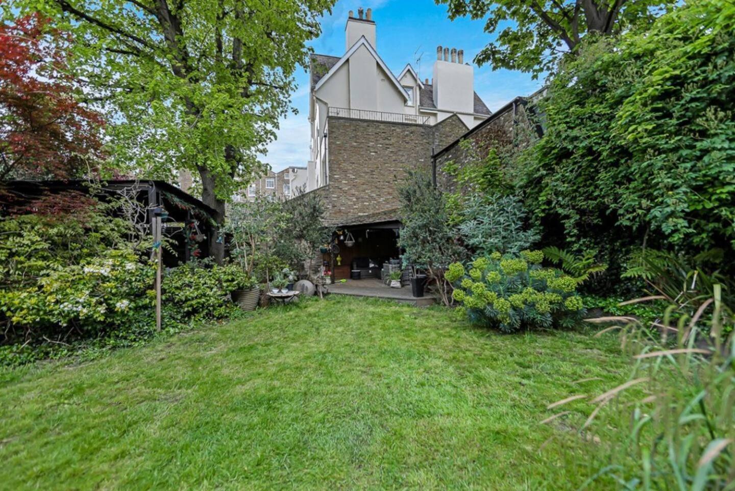 Canal And Garden Wifi Villa Londres