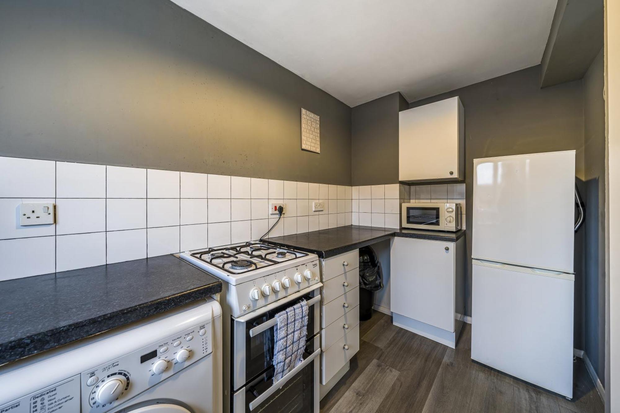 Cosy 2 Bdr Flat With Free Parking Near Tower Bridge