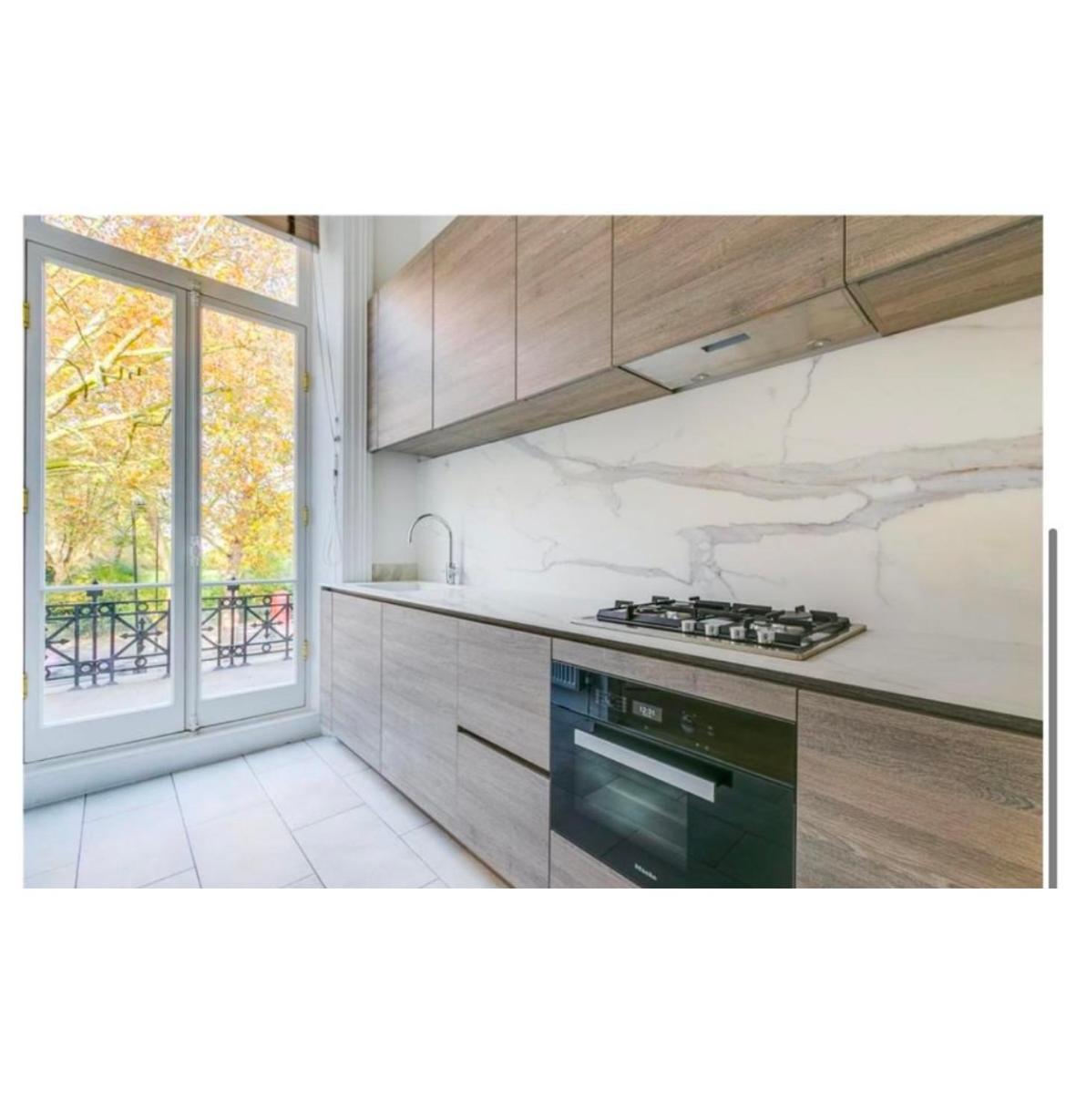 Apartment Spacious Flat In Holland Park