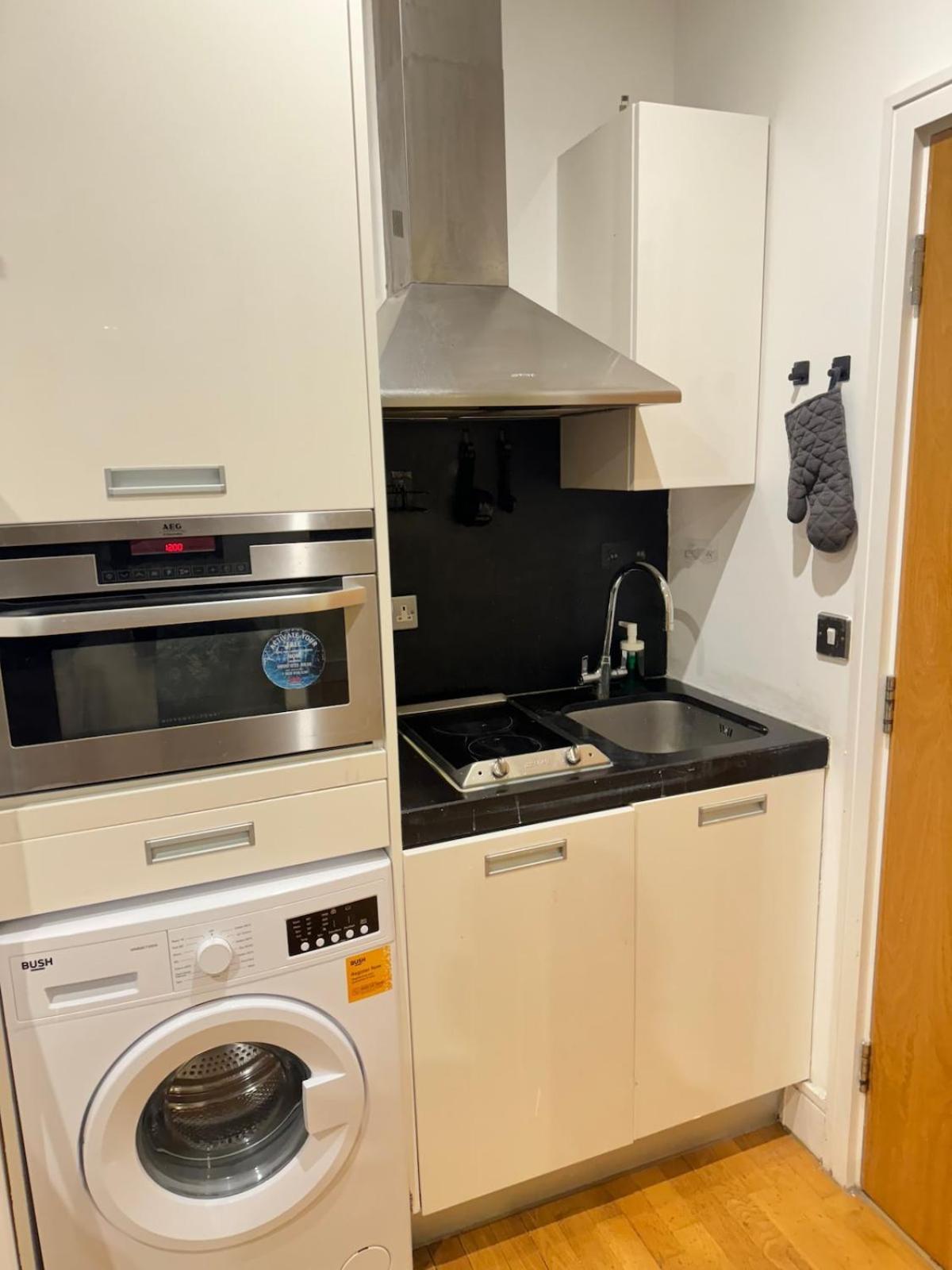 Appartement Lovely High Street 30 Seconds From Station *