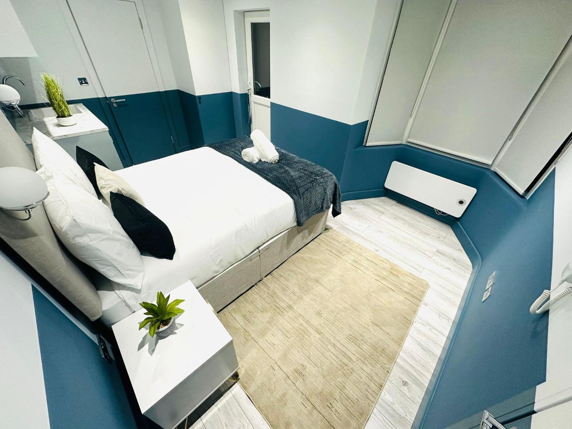 Gasthuis Holly B Mini Great Location For Tourist!!! *