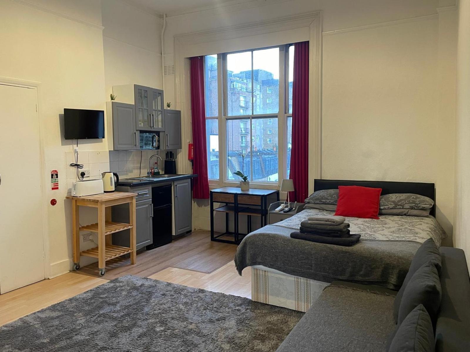 Apartment In - 13 London