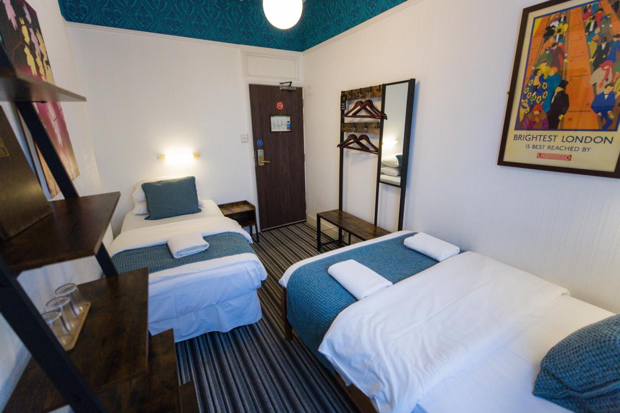 St Athans Hotel 2*