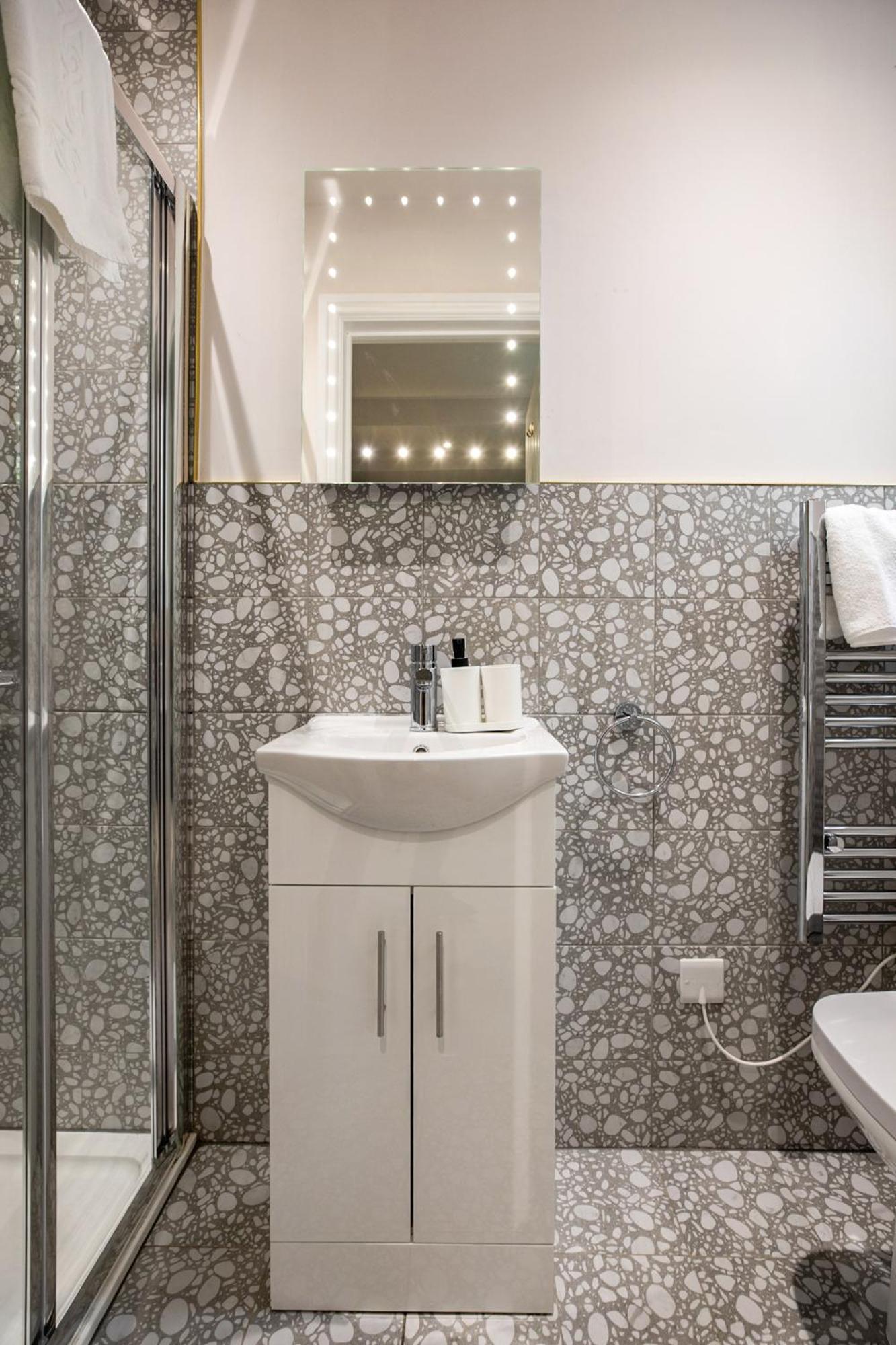 The Chapter - Finsbury Park Bed & Breakfast