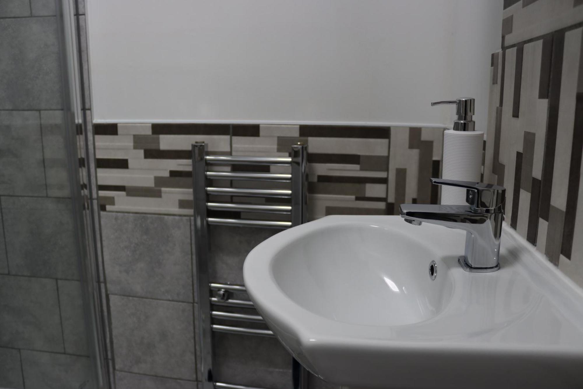 Cosy With Kitchenette And Private Bathroom - 15mins To London! Apartamento