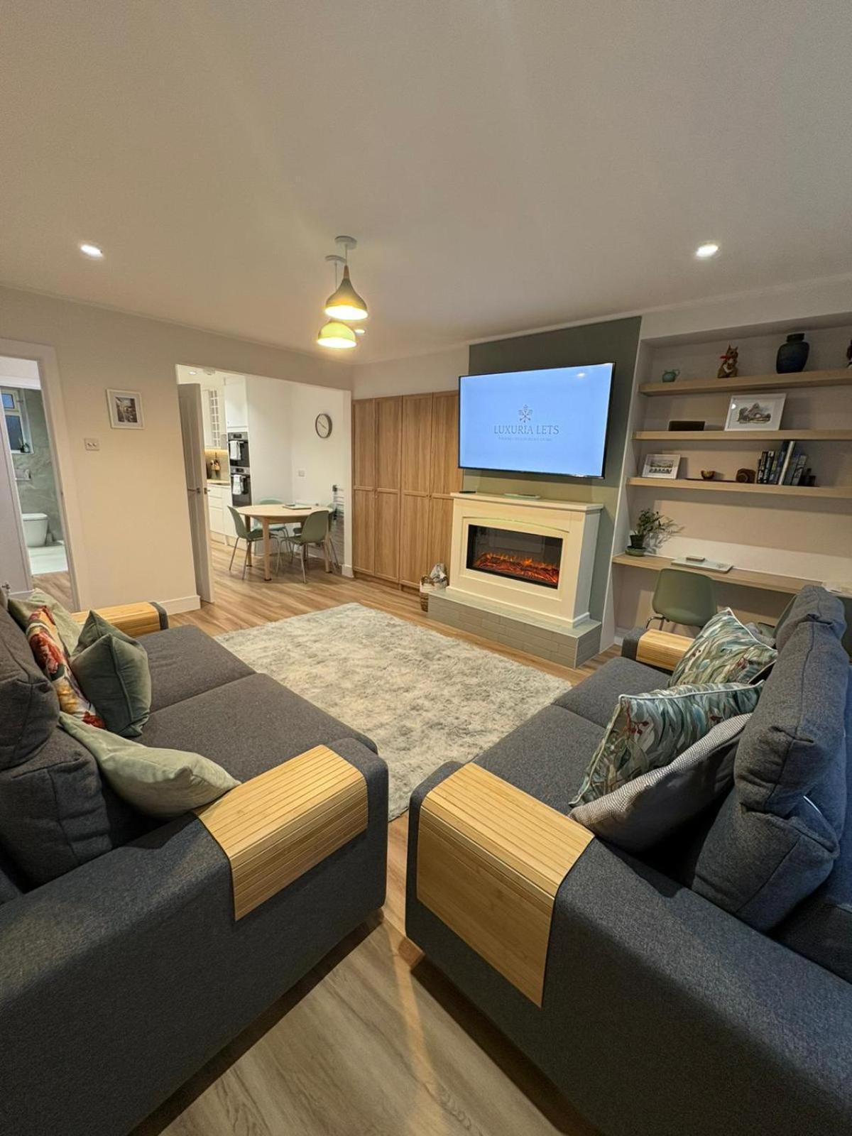 Stylish 2 Bedroom In North Finchley Apartment London