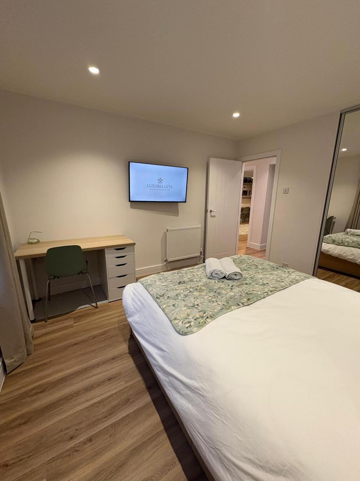 Stylish 2 Bedroom In North Finchley