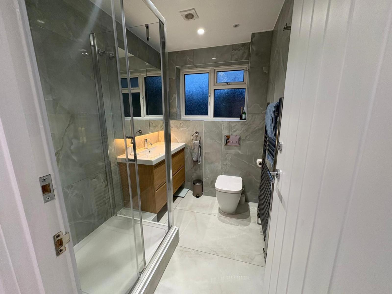 Apartment Stylish 2 Bedroom In North Finchley