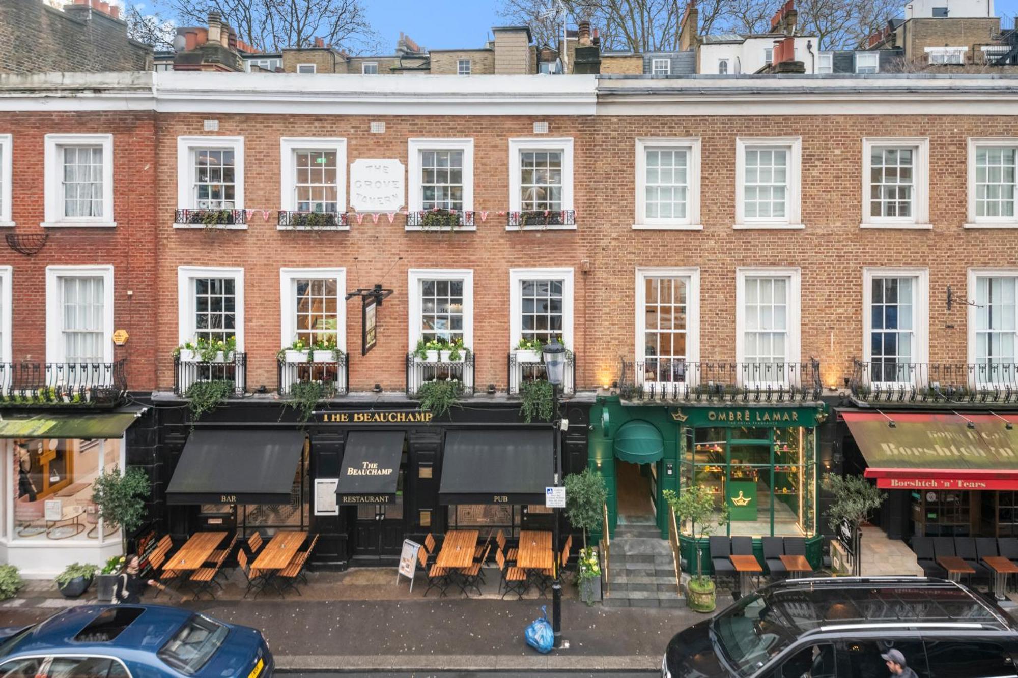 Sg, Duplex Knightsbridge By Harrods Apartment