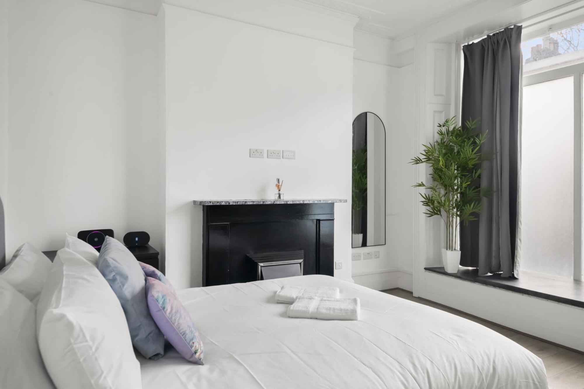 Sg, Duplex Knightsbridge By Harrods *