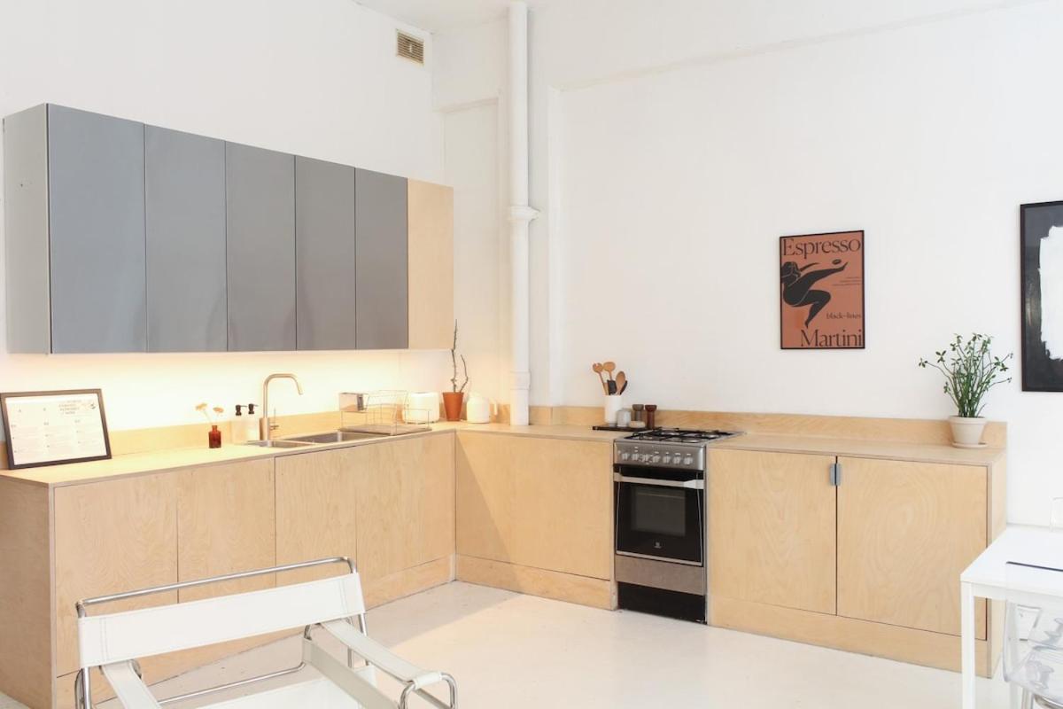 Bright & Spacious 2br Flat, Great Transport Links Appartement *